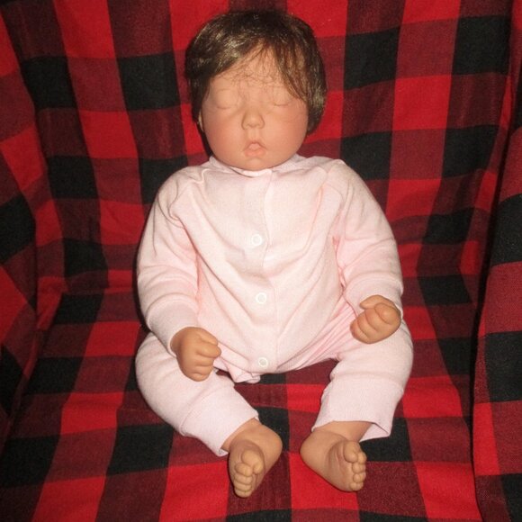 Lee Middleton 1994 life like sleeping doll reborn realistic - Picture 2 of 9